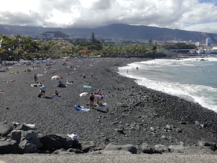 Pláž Playa Jardín, Puerto de la Cruz, Tenerife