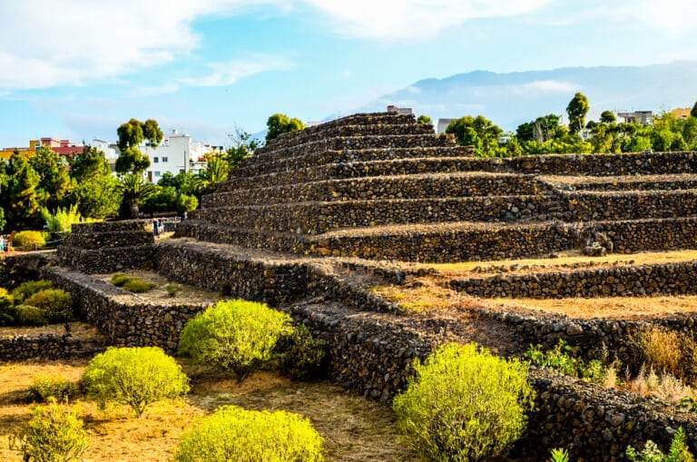Pyramidy v Güímaru